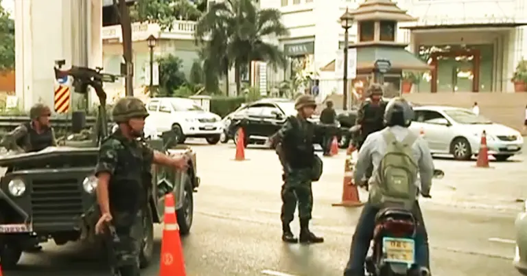 সেনাশাসনের একটি চিত্র